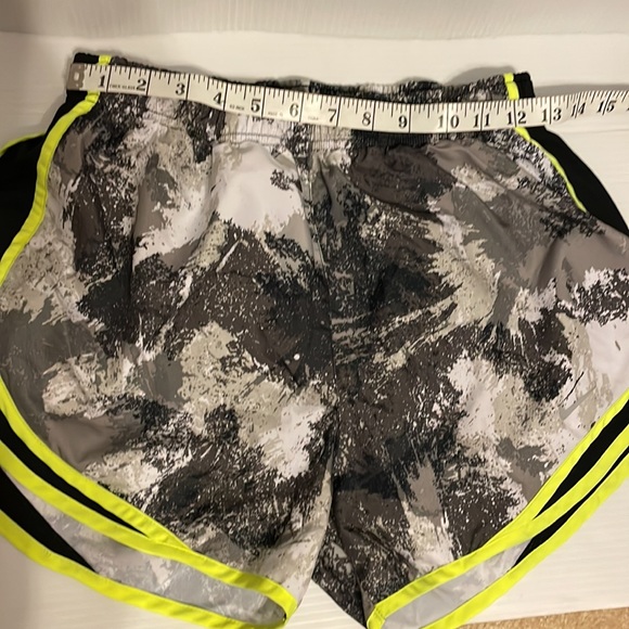 Nike Dri-Fit Graphic Print Running Shorts w/Briefs Training shorts size Womens M - Picture 8 of 11